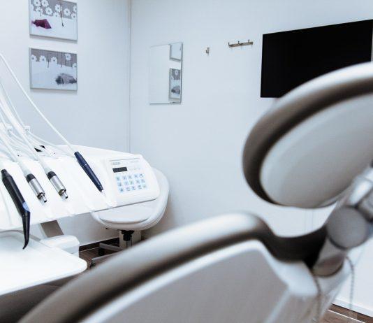 Studio Dentistico del Dott. Gennaro Di Marzo: Innovazione e Benessere a Firenze